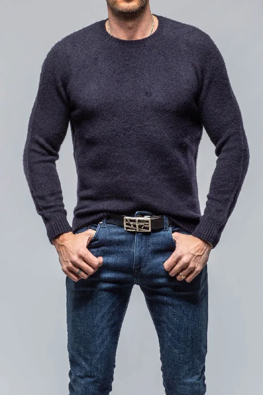 Henry Crew Neck Cashmere Sweater In Blue Navy